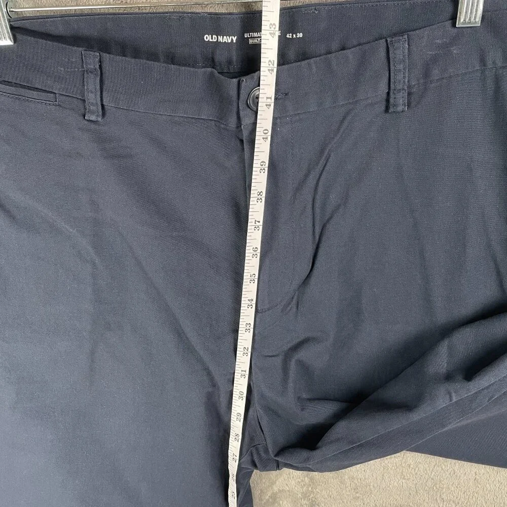 Old Navy Ultimate Loose Men’s 42x30 Navy Blue Built-In Flex Chino Pants Casual